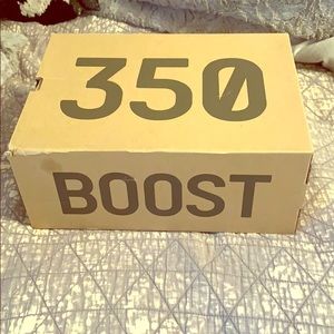 YEEZY BOOST 350 V2